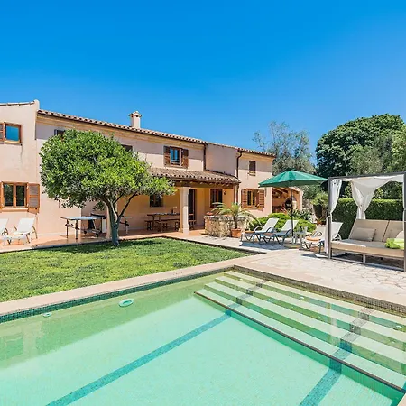 Private Pool In *