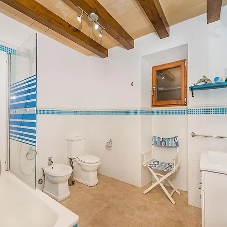 Private Pool In *